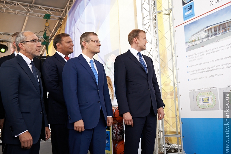 Офіційно стартувало будівництво «Харків-Арени» - 19