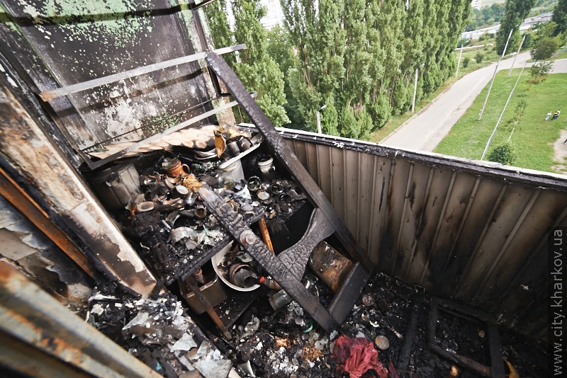 Наслідки пожежі в будинку по вул. Метробудівників, 32 - 23