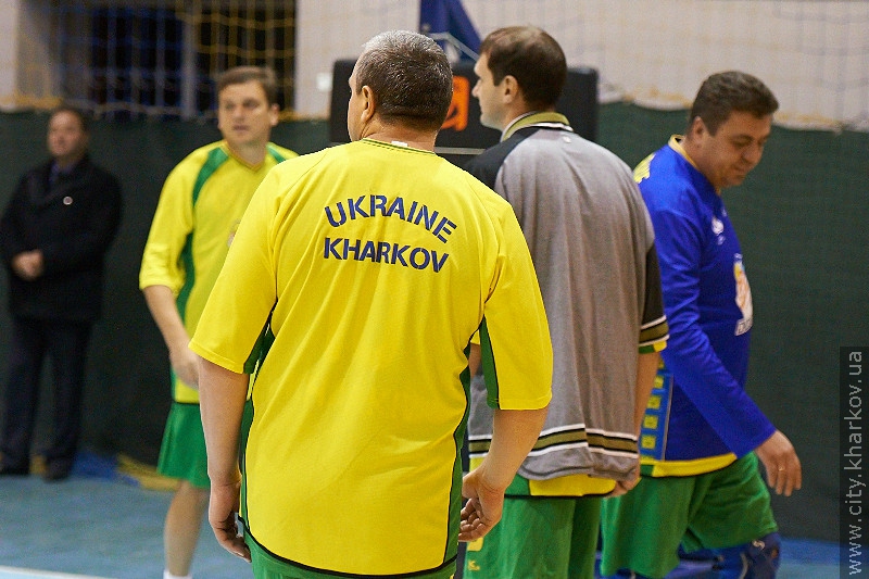 У Харкові стартував чемпіонат з баскетболу серед любителів - 7