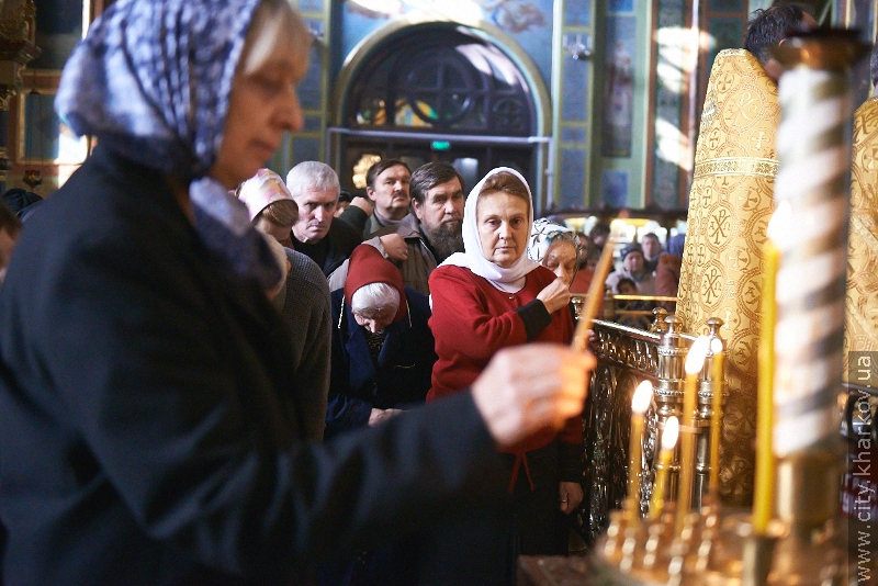 У Благовіщенський собор привезли мощі апостолів Петра і Павла - 17