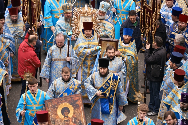 У Харків привезли десницю великомученика Георгія Побідоносця - 2