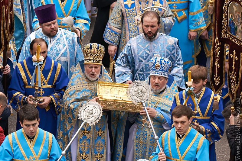 У Харків привезли десницю великомученика Георгія Побідоносця - 4
