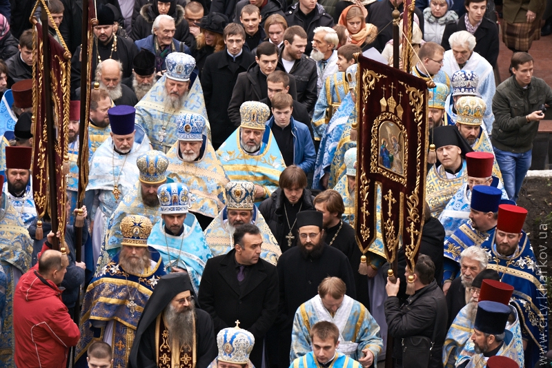 У Харків привезли десницю великомученика Георгія Побідоносця - 5