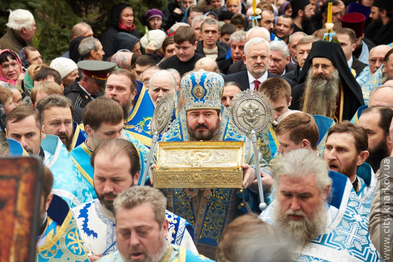 У Харків привезли десницю великомученика Георгія Побідоносця - 13