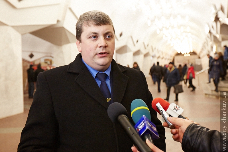 У харківському метрополітені ловлять порушників правил користування підземкою - 14
