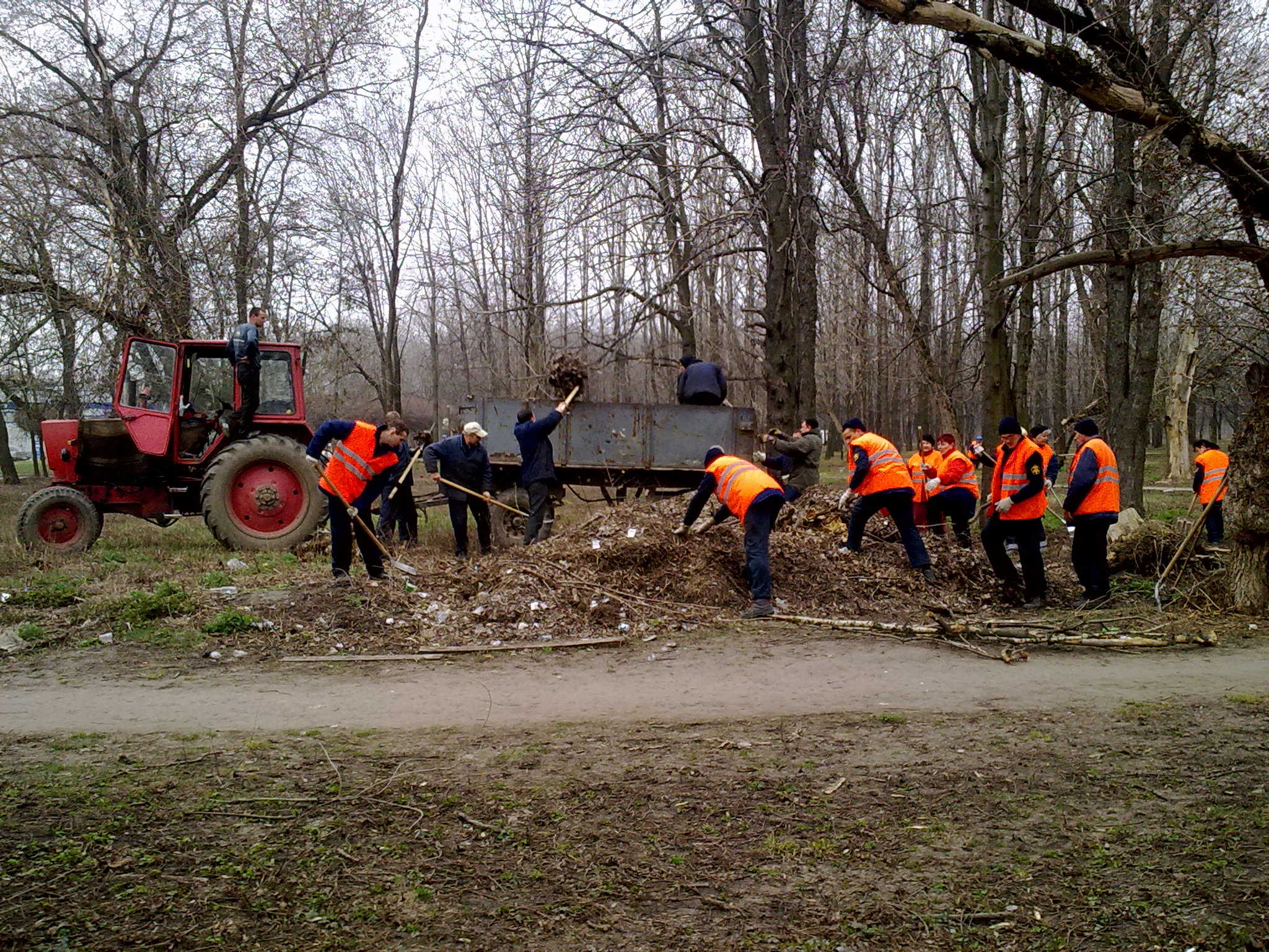 В Орджонікідзевському районі пройшов суботник