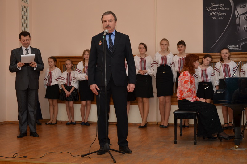 У районах міста Харкова вшанували пам'ять загиблих чорнобильців