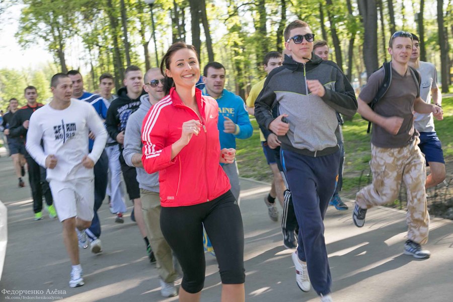 Олімпійські чемпіони разом з харків'янами здійснили ранкову пробіжку в парку Горького
