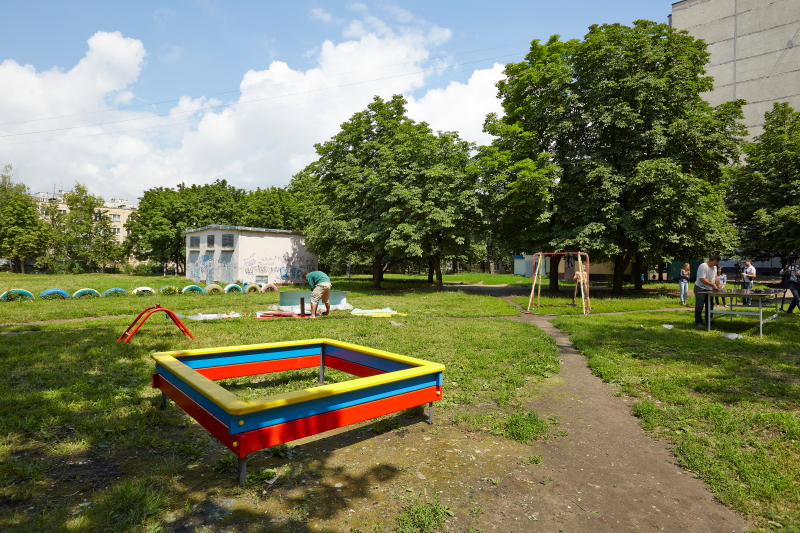 У дворах Харкова встановлять майже півтисячі дитячих і спортивних майданчиків