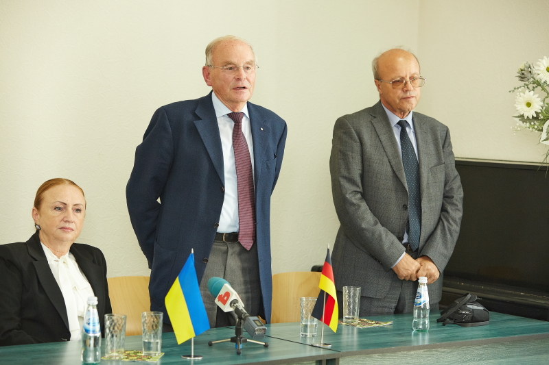 Німецька організація допомагає харківським лікарням