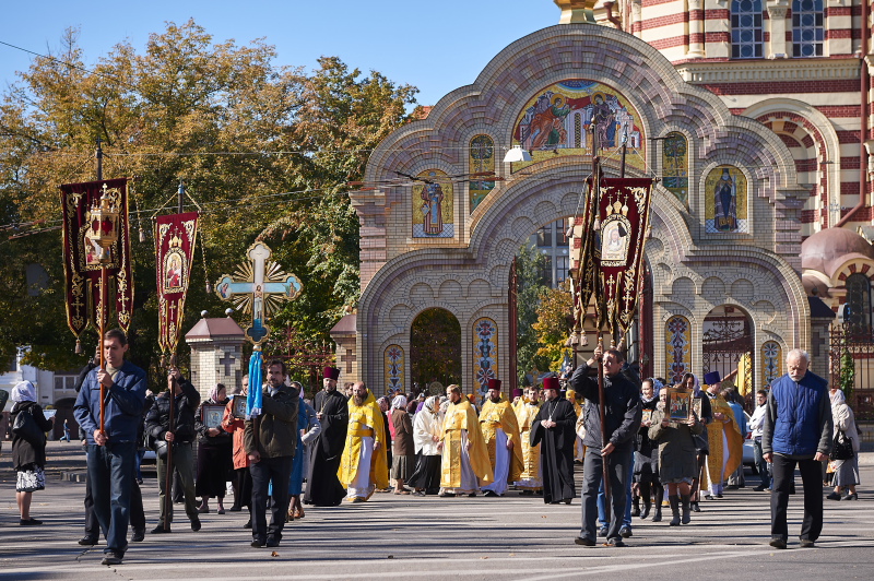 Хресна хода з нагоди 215-річчя Харківської єпархії
