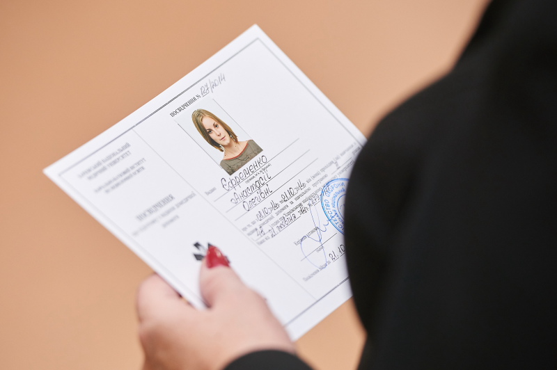 Студенти-волонтери, які пройшли підготовку з надання хоспісної допомоги, отримали сертифікати