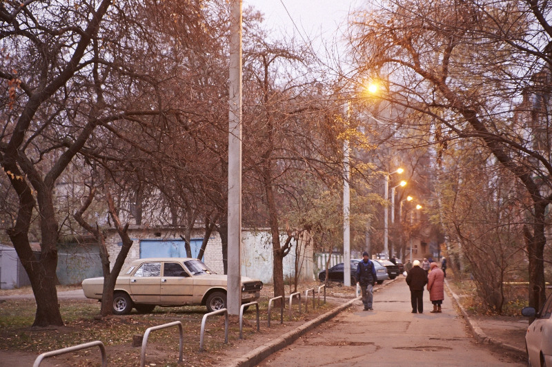 На проспектах Героїв Сталінграда та Маршала Жукова стало світліше 