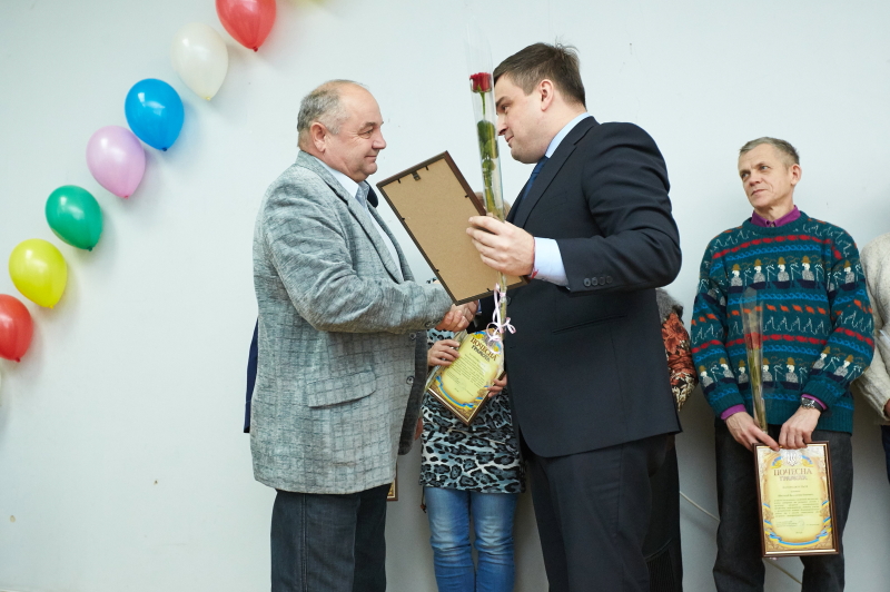 У районах міста проходять урочистості до Дня місцевого самоврядування