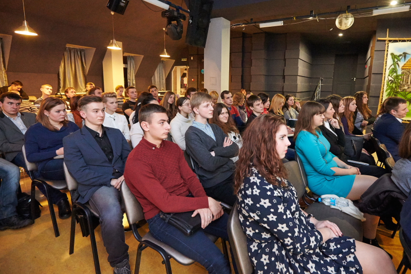 Для харківської молоді проводять безкоштовні тренінги з саморозвитку