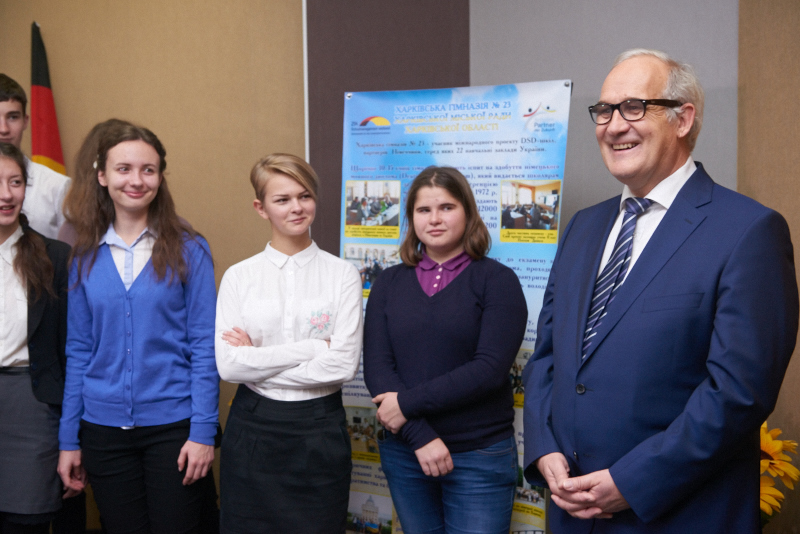 Харківські школярі здавали іспит з німецької консулу ФРН