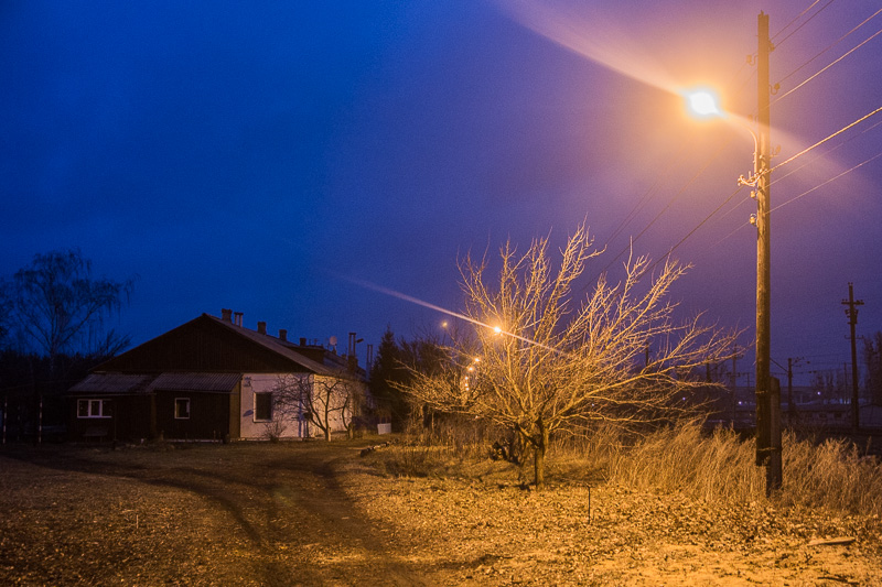 На вулиці Залізничній відновлено освітлення