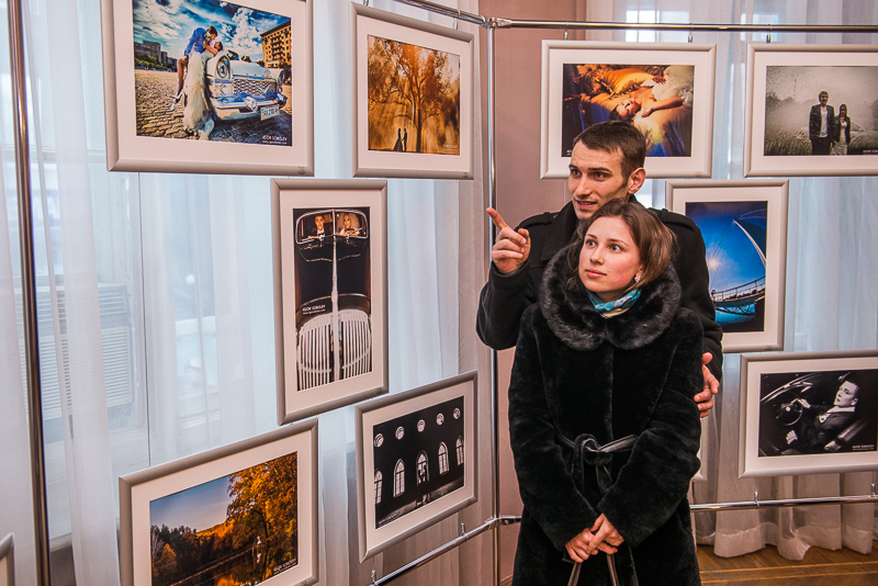 У Центральному палаці одруження відкрилася фотовиставка «Любов. Сім'я. Щастя»