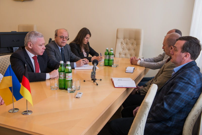 У Харкові розглядають додаткові варіанти розміщення переселенців з Донбасу