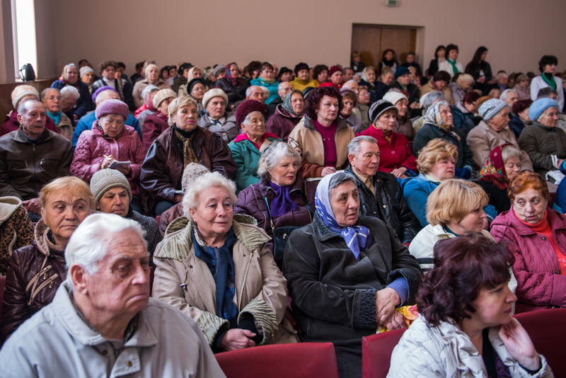 Зустріч заступників Харківського міського голови, директорів департаментів та керівників комунальних підприємств з ветеранами Орджонікідзевського району