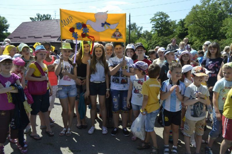 Близько 30 тисяч школярів відпочили у пришкільних таборах