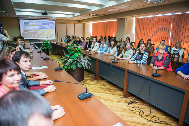 В університеті міського господарства імені Бекетова розпочався Тиждень Польщі