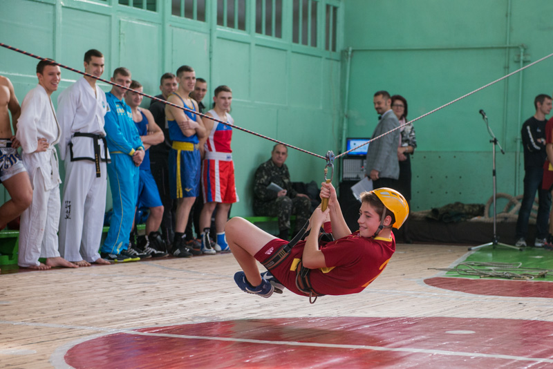 Курсанти-рятувальники провели для школярів відкритий урок фізкультури