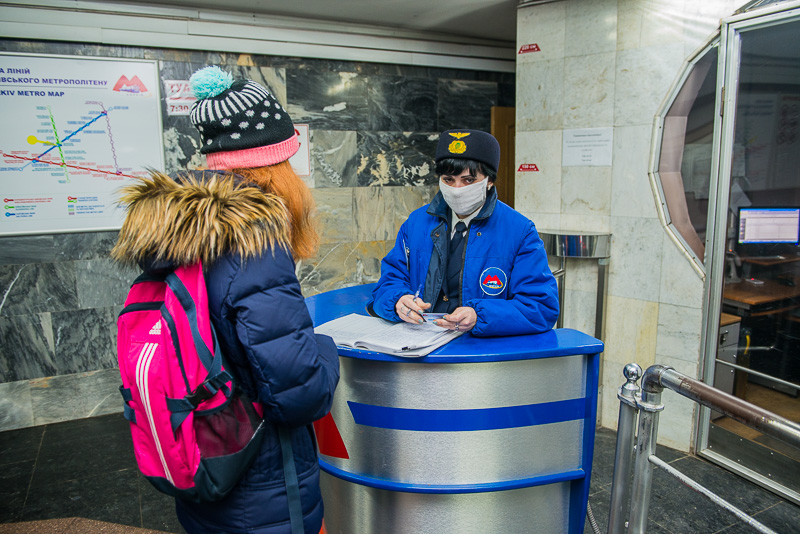 У Харківському метрополітені дотримуються маскового режиму
