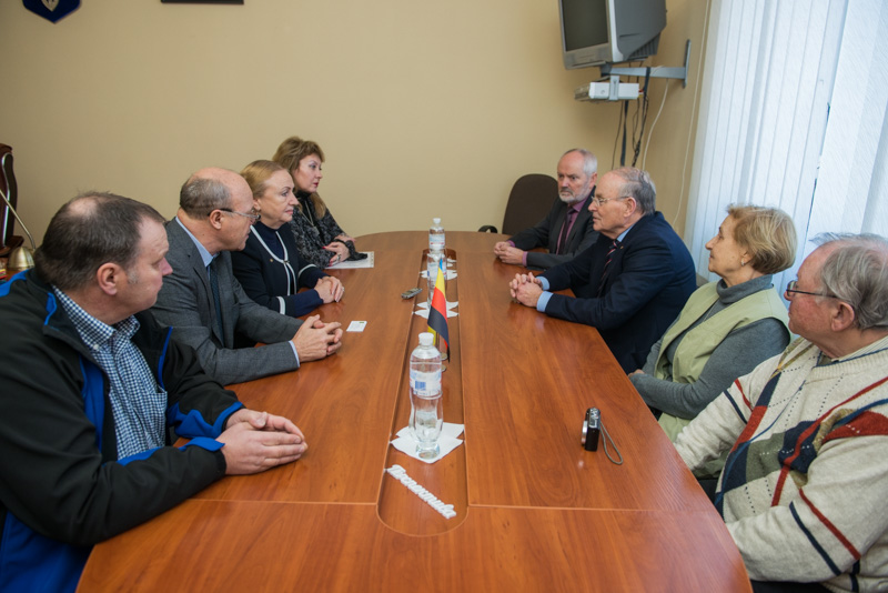 Німецькі благодійники привезли до Харкова гуманітарну допомогу