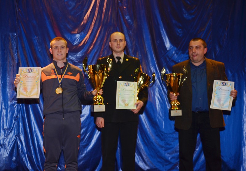 Харків'яни в шостий раз стали переможцями спартакіади з гирьового спорту серед рятувальників