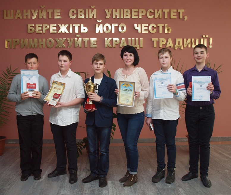 Переможцями міського турніру з інформатики стали учні Київського району