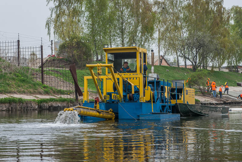 У Харкові купили сучасне обладнання для очищення річок