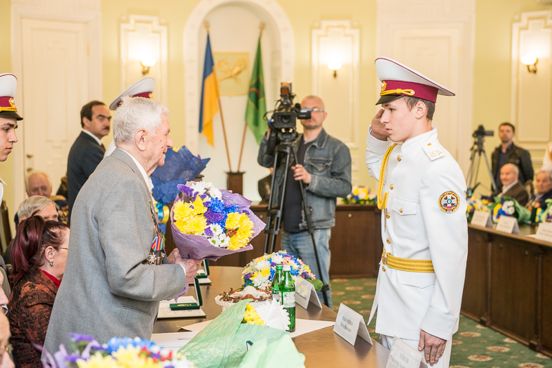 Геннадій Кернес провів прийом ветеранів