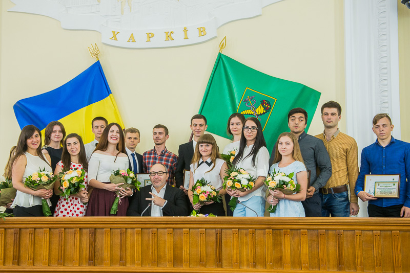 Вручення премій переможцям конкурсу молодіжних проектів