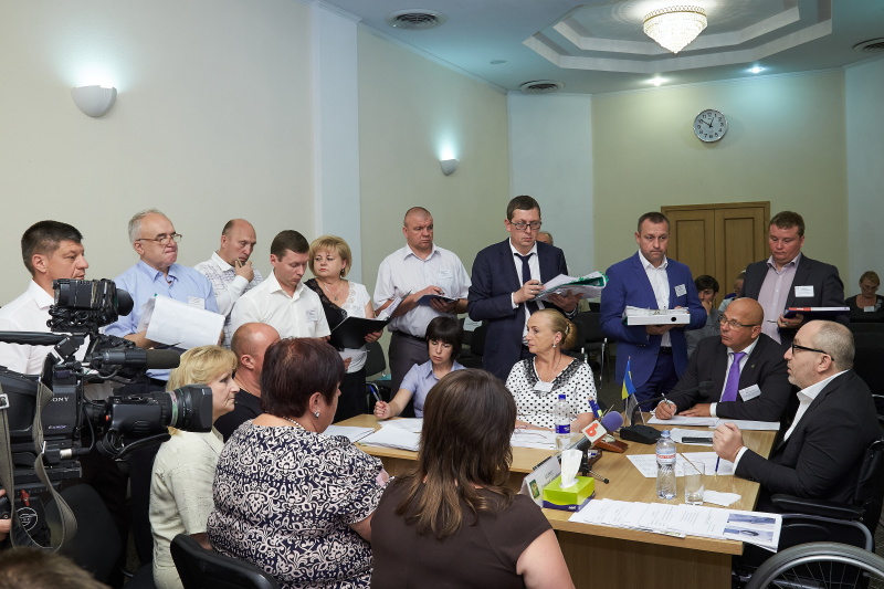 Геннадій Кернес провів особистий прийом в Харківській дирекції ДП «УкрПошта»