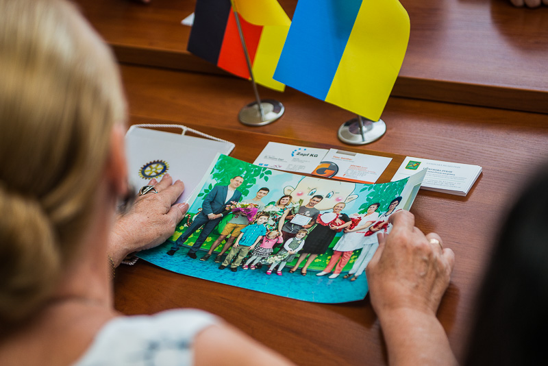 Німецький благодійник привіз до Харкова медикаменти для онколікарні і матеріальну допомогу для малозабезпечених харків'ян - 5