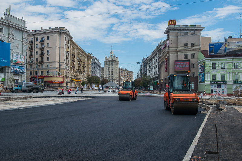 На Павлівському майдані йдуть активні будівельні роботи