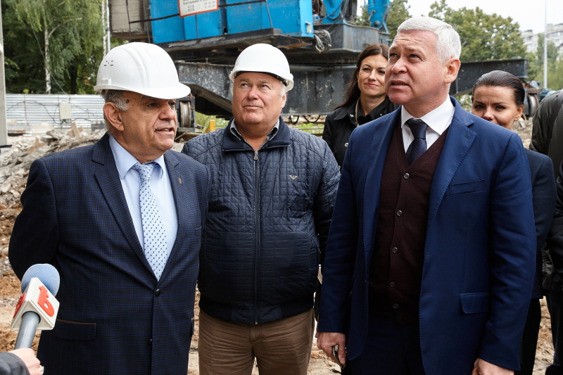 Депутати міськради ознайомилися з ходом будівництва центрів соціальних послуг - 24