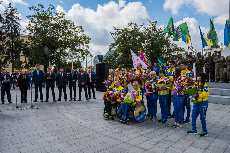 Харків'яни зустріли паралімпійців - 6