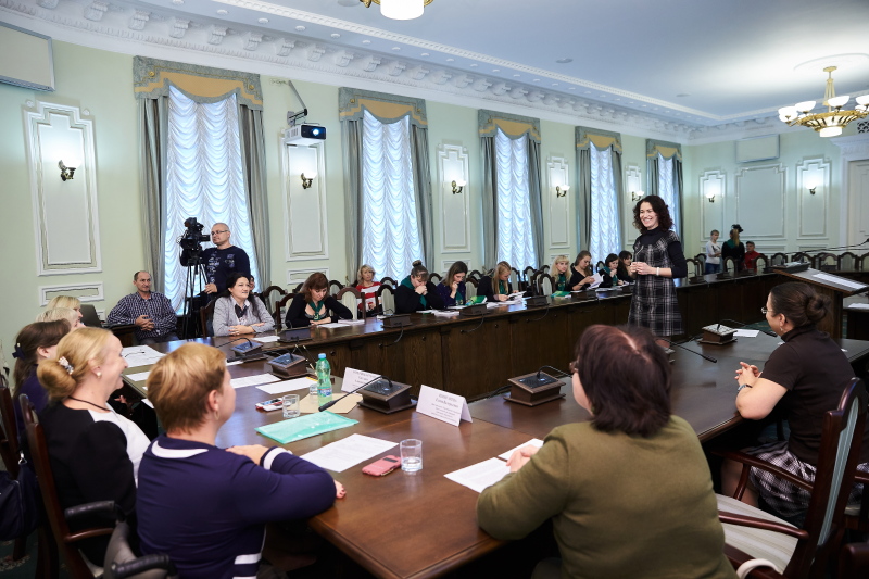 Працівники соціальних установ склали іспит з жестової мови - 14