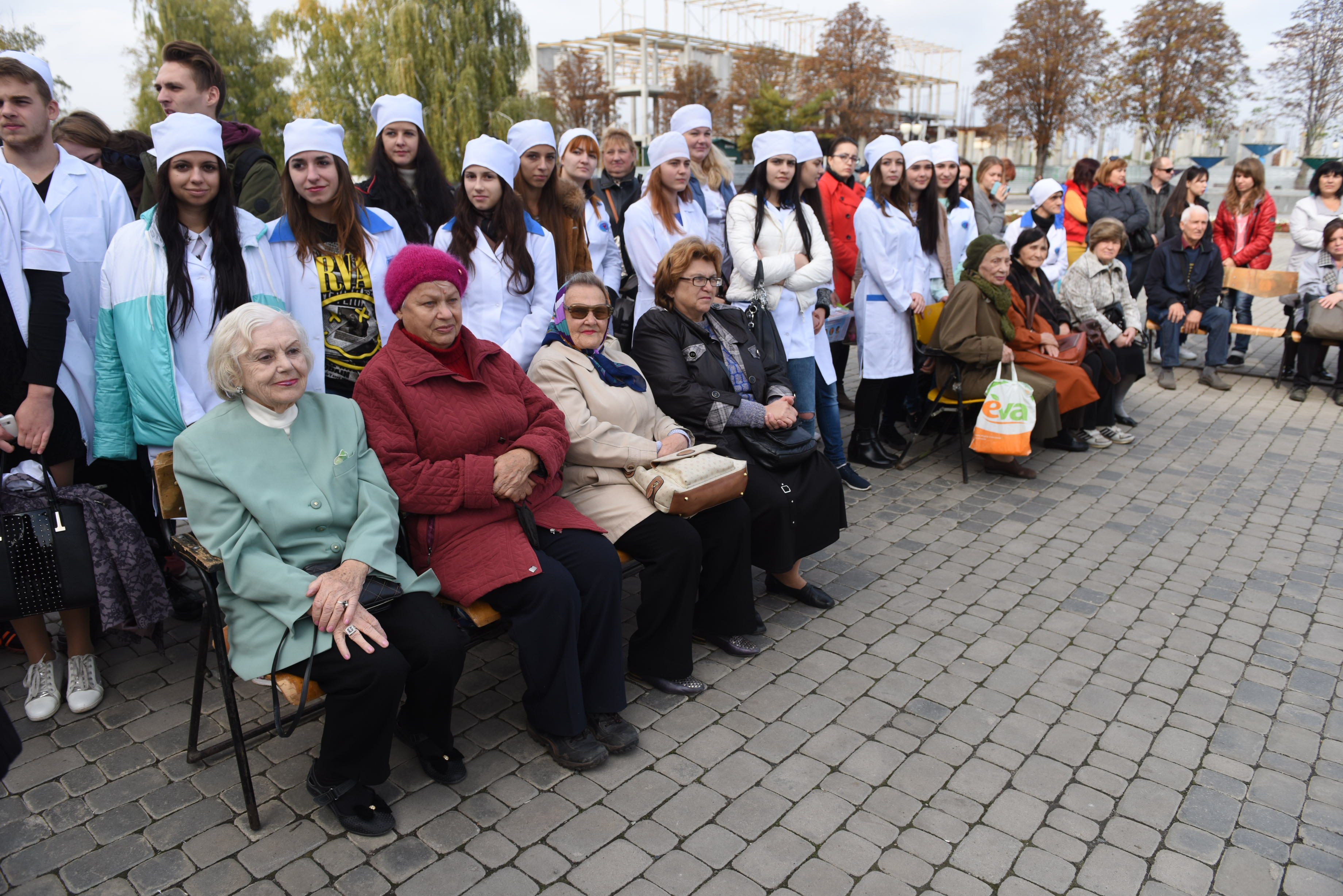 Про допомогу літнім і невиліковно хворим людям: в Харкові пройшла благодійна акція