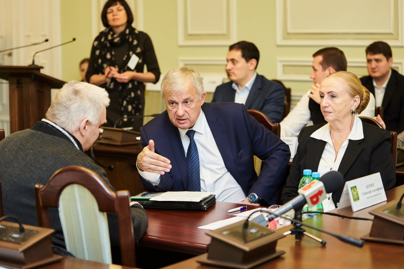 Геннадій Кернес провів особистий прийом - 5