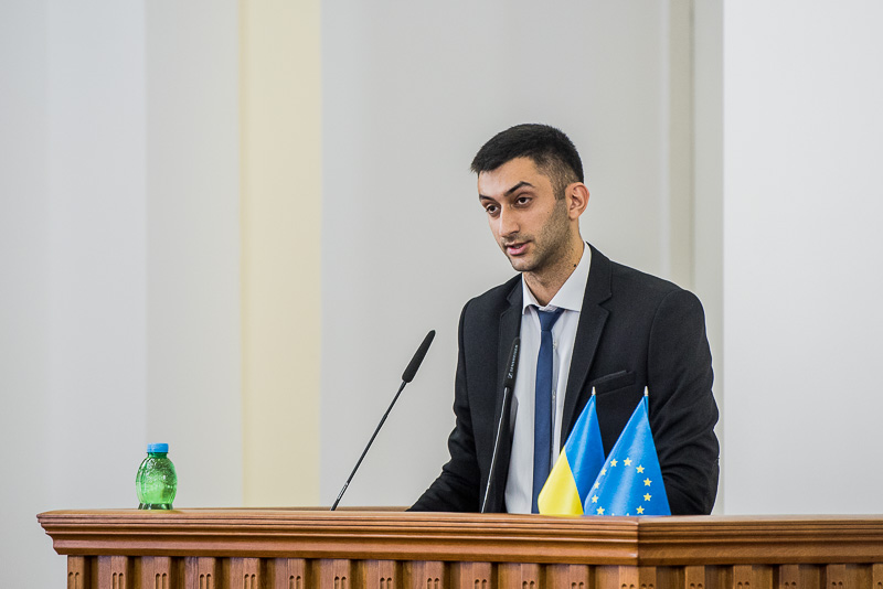Геннадій Кернес провів засідання Молодіжної ради - 16