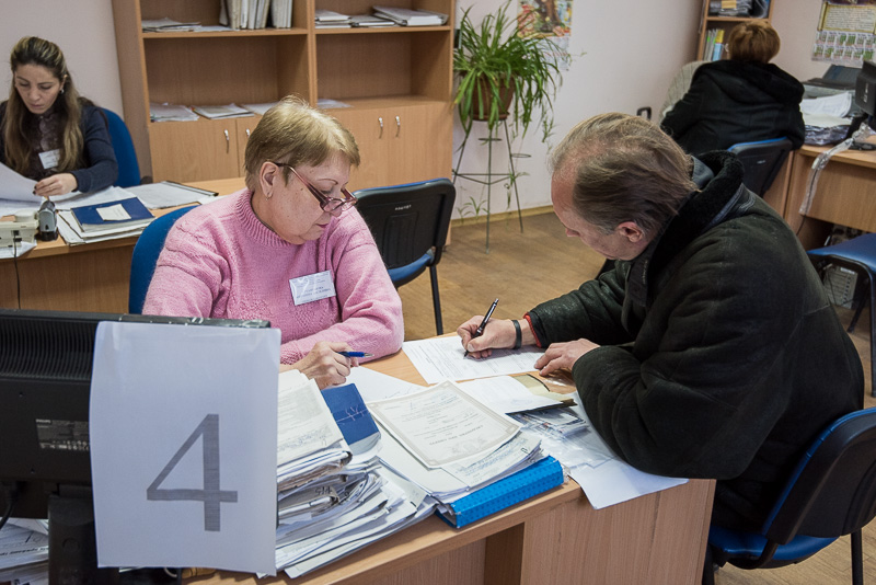 До 500 людей звертаються щодня по субсидії у Шевченківському районі