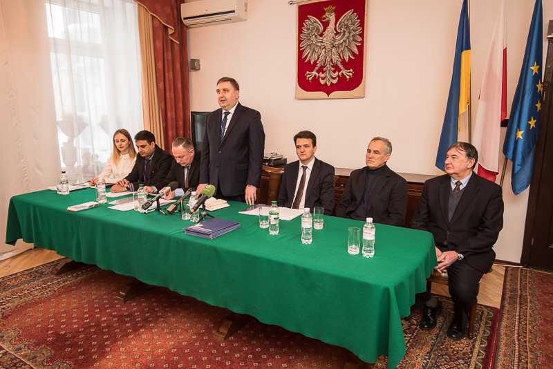 Кількість виданих віз у Польському консульстві в Харкові збільшилася майже на 70%