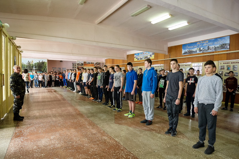 Харківські школярі підтримали акцію #22PushUpChallenge - 1