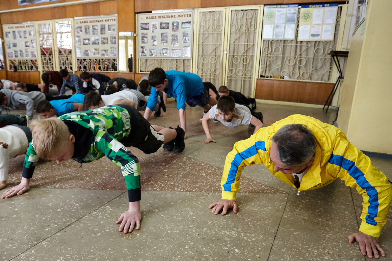 Харківські школярі підтримали акцію #22PushUpChallenge - 13