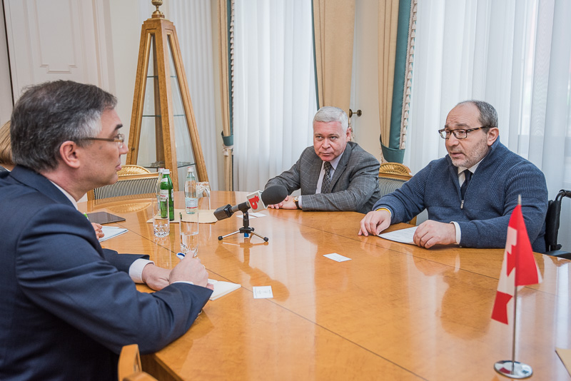 Геннадій Кернес зустрівся з послом Канади