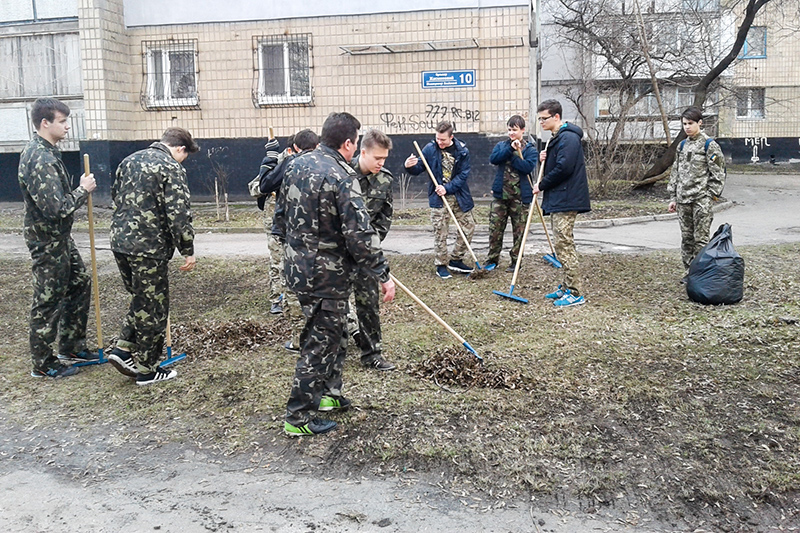У Слобідському районі пройшов суботник - 5
