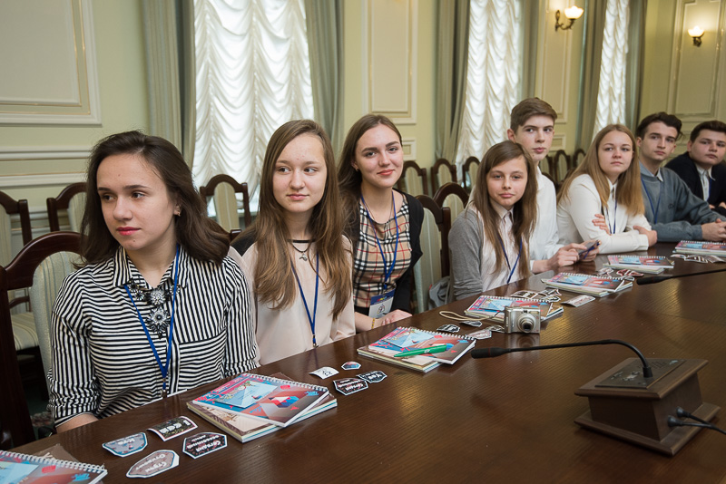 Харківським школярам провели екскурсію міською радою - 9